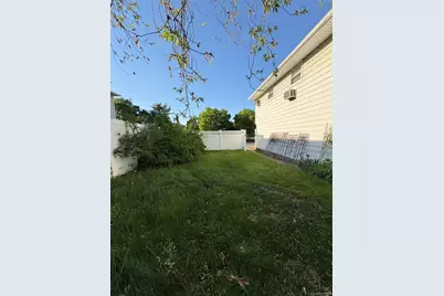 5 Skellington Road, Plainview, NY 11803 - Photo 3