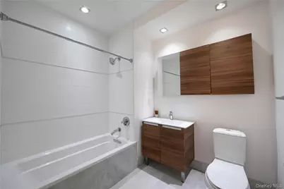 701 Ridge Hill Boulevard #11N, Yonkers, NY 10710 - Photo 9