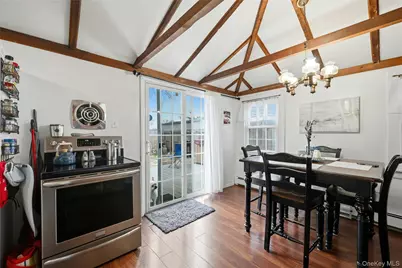 727 Main Street, Center Moriches, NY 11934 - Photo 15