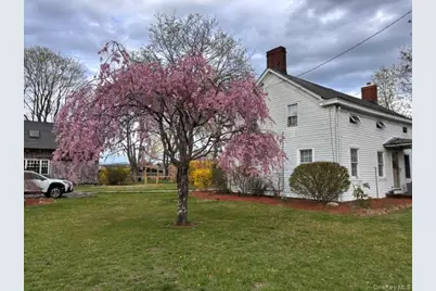 727 Main Street, Center Moriches, NY 11934 - Photo 39