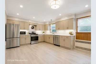 62 Squires Avenue, East Quogue, NY 11942 - Photo 9