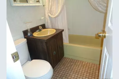 1431 Lombardy Boulevard, Bay Shore, NY 11706 - Photo 7