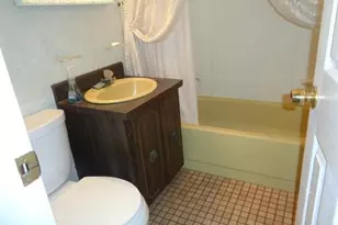 1431 Lombardy Blvd, Bay Shore, NY 11706 - Photo 7