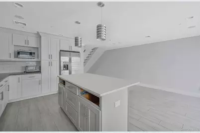 114 Beach Avenue, Bellmore, NY 11710 - Photo 7