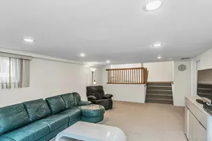 9 Avondale Rd, Plainview, NY 11803 - Photo 25