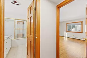 3 Franklin Rd, Great Neck, NY 11024 - Photo 19