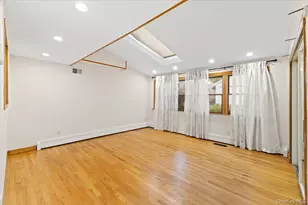3 Franklin Rd, Great Neck, NY 11024 - Photo 11