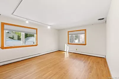 3 Franklin Road, Great Neck, NY 11024 - Photo 17