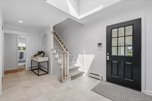 83 Joyce Ln, Woodbury, NY 11797 - Photo 3