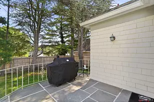 11 Winthrop Ave, Larchmont, NY 10538 - Photo 27