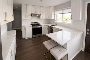 8 Harmony Ln, Westbury, NY 11590 - Photo 5