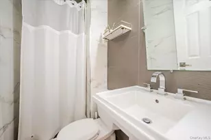 448 Westminster Rd, Cedarhurst, NY 11516 - Photo 17