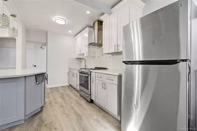 25-22 45th Street #1, Astoria, NY 11103 - Photo 3