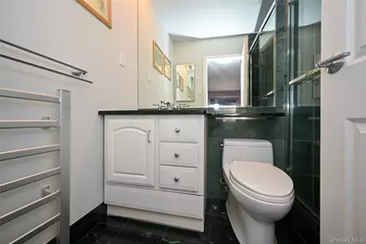 71-21 163rd Street #3202, Fresh Meadows, NY 11365 - Photo 17