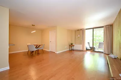 71-21 163rd Street #3202, Fresh Meadows, NY 11365 - Photo 5