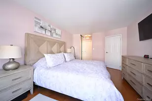 71-21 163rd St, Fresh Meadows, NY 11365 - Photo 15