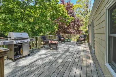 11 Oakwood Drive, Wading River, NY 11792 - Photo 25