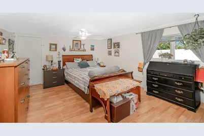 495 Windmill Avenue, West Babylon, NY 11704 - Photo 19
