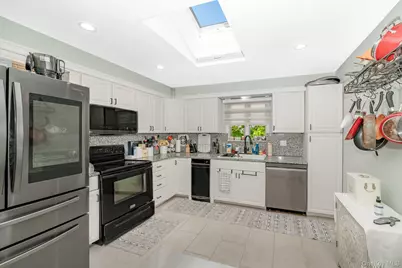 495 Windmill Avenue, West Babylon, NY 11704 - Photo 7
