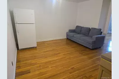 147-31 Barclay Avenue, Flushing, NY 11354 - Photo 5