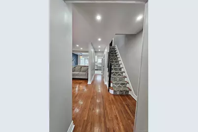 2082 Pitman Avenue, Bronx, NY 10466 - Photo 7