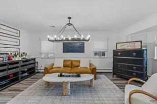 39 Marlin Ln, Port Washington, NY 11050 - Photo 3