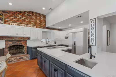 39 Marlin Lane, Port Washington, NY 11050 - Photo 5