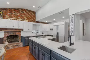 39 Marlin Ln, Port Washington, NY 11050 - Photo 5