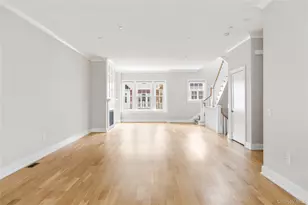 902 Mill Creek N, Roslyn, NY 11576 - Photo 13