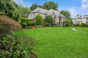263 Corona Ave, Pelham, NY 10803 - Photo 39