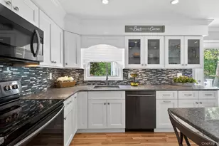 15 Bergen Ct, Huntington Station, NY 11746 - Photo 11
