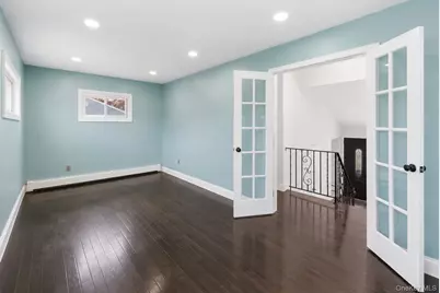 1413 Peters Boulevard, Bay Shore, NY 11706 - Photo 19