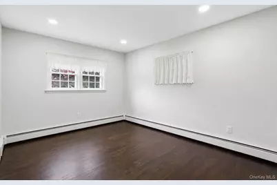 1413 Peters Boulevard, Bay Shore, NY 11706 - Photo 17
