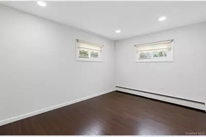 1413 Peters Boulevard, Bay Shore, NY 11706 - Photo 21