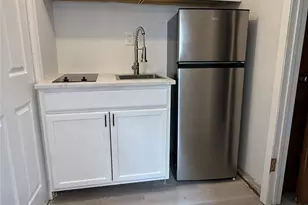 1413 Peters Blvd, Bay Shore, NY 11706 - Photo 15