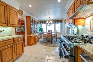 32 Dressler Rd, Greenlawn, NY 11740 - Photo 15