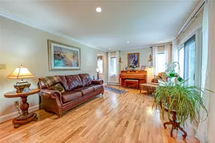32 Dressler Rd, Greenlawn, NY 11740 - Photo 23