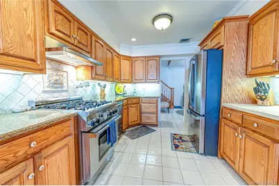 32 Dressler Road, Greenlawn, NY 11740 - Photo 17
