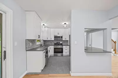 45 N Perkins Avenue, Elmsford, NY 10523 - Photo 9