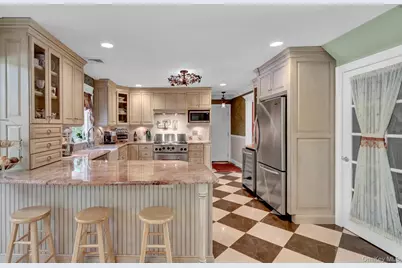 5 Merlin Lane, East Setauket, NY 11733 - Photo 19