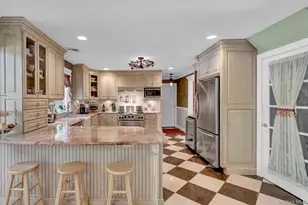 5 Merlin Ln, East Setauket, NY 11733 - Photo 19