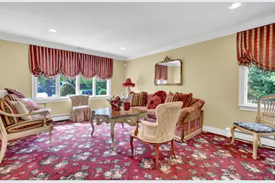 5 Merlin Lane, East Setauket, NY 11733 - Photo 7