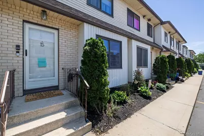 15 Franklin Place #15, Oceanside, NY 11572 - Photo 3