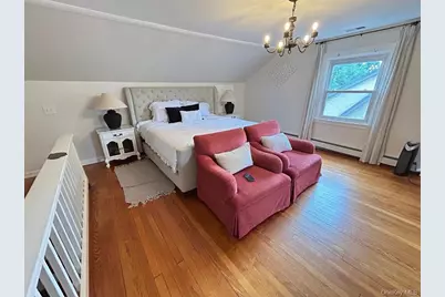 324 Hayward Avenue, Fleetwood, NY 10552 - Photo 11