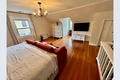 324 Hayward Avenue, Fleetwood, NY 10552 - Photo 13