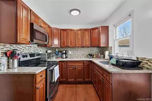 18 President St, Freeport, NY 11520 - Photo 11