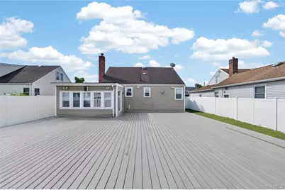 18 President Street, Freeport, NY 11520 - Photo 25