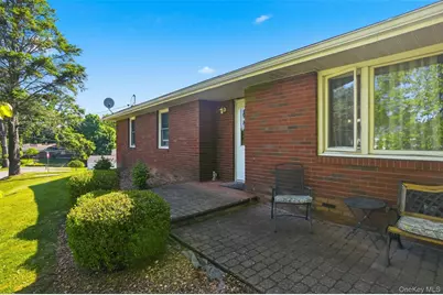 5 Oak Ridge Drive, New Windsor, NY 12553 - Photo 9
