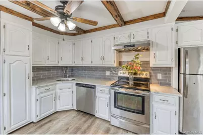 70 Sycamore Lane, Levittown, NY 11756 - Photo 5