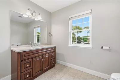8 Manhattan Avenue, Centereach, NY 11720 - Photo 29